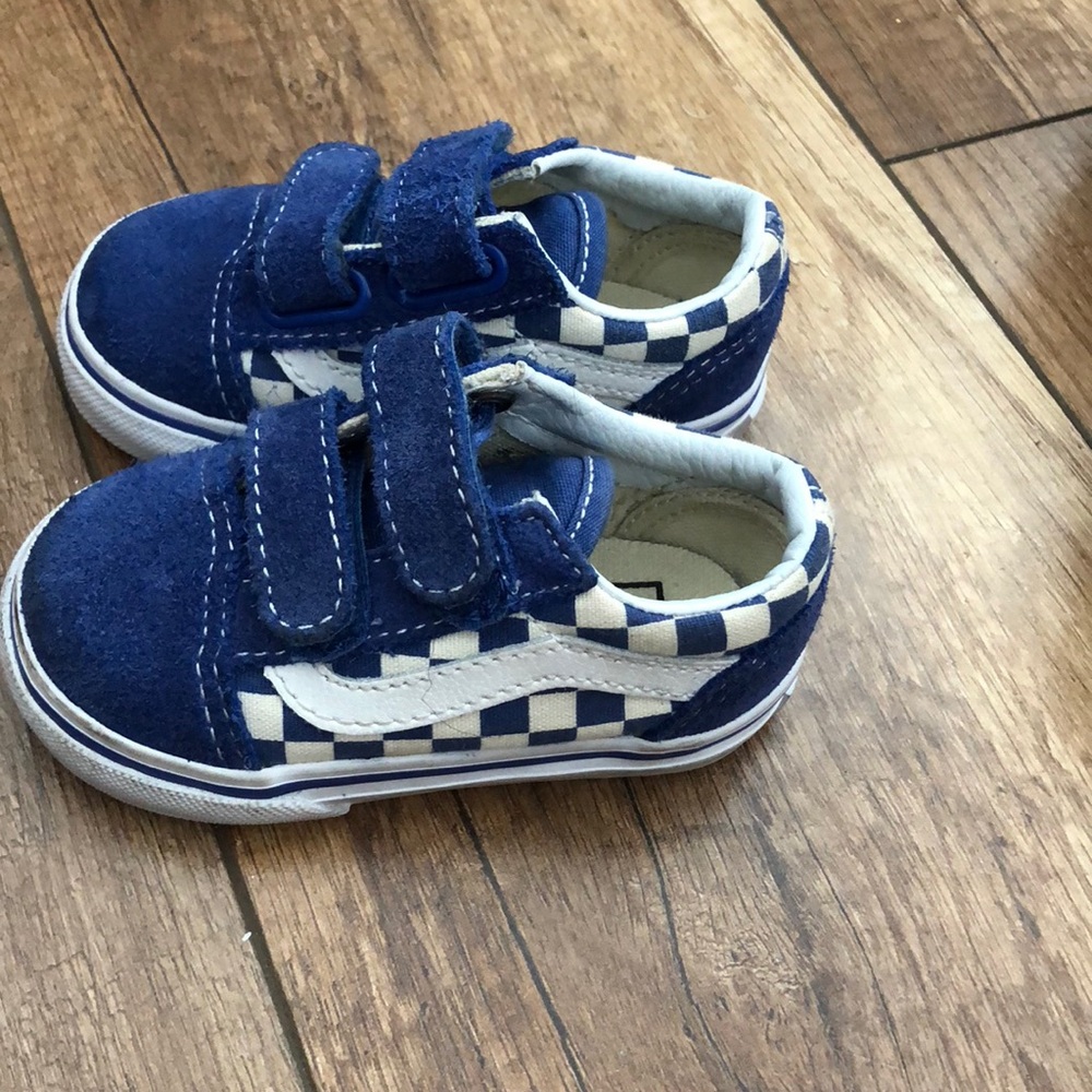 Blue baby vans